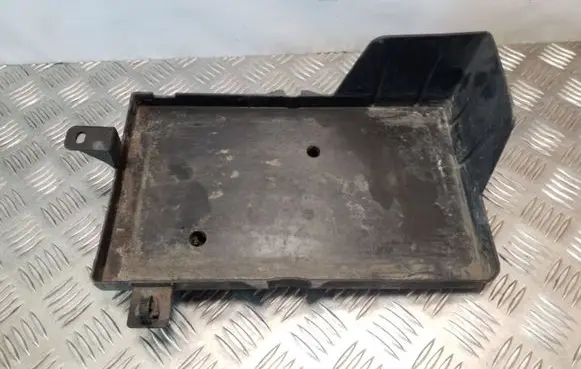 Battery tray