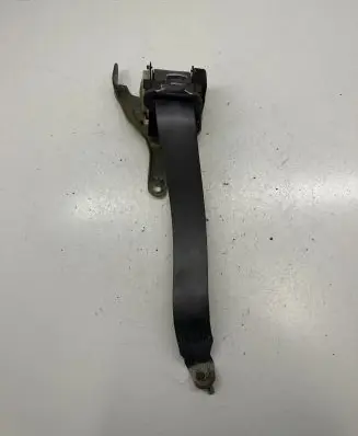 Mazda 626 Rear seatbelt T8681T 535622401