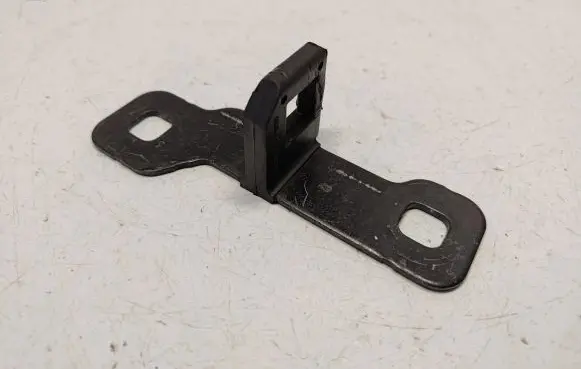 BMW 1 F20 F21 Loading door lock loop/hook striker 51247248076