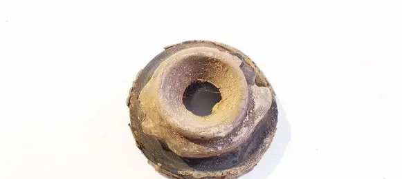 Skoda Fabia Mk2 (5J) Front coil spring rubber mount 