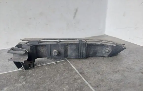 Audi A3 S3 8L Front bumper mounting bracket 8L0807184D