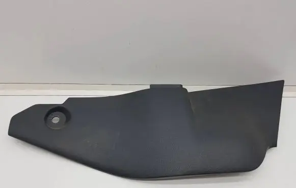 Nissan Leaf II (ZE1) Other interior part 689215SH0B 689S25SH0B
