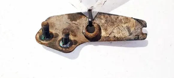 Ford Mondeo MK IV Engine mounting bracket 