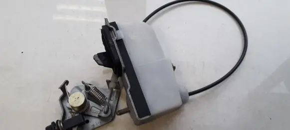 Mazda 5 Seat back rest lock catch 