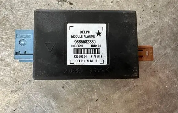 Peugeot 508 Alarm control unit/module 9665582380