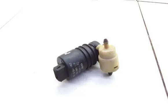 Opel Meriva A Windscreen/windshield washer pump 90585762
