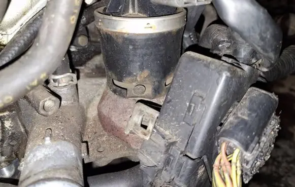 Honda Accord EGR valve 50j31028