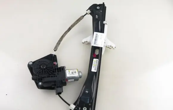 Volkswagen Jetta VI Rear door window regulator with motor 5C6839461D 6R0959811M