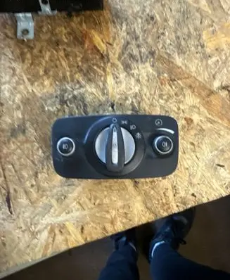 Ford Mondeo MK IV Light switch 18822428