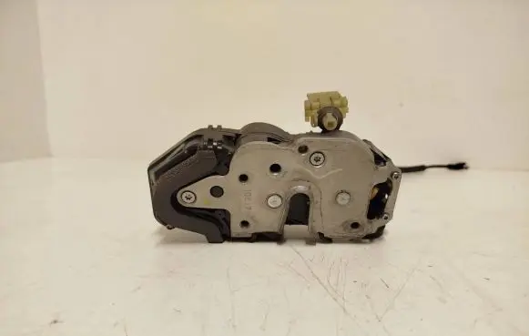 Opel Insignia A Rear door lock