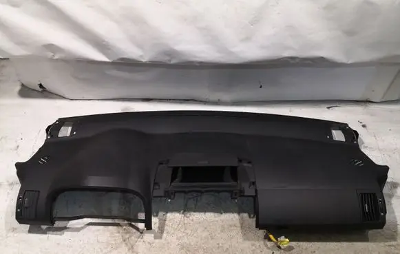 Toyota Corolla Verso AR10 Dashboard 553020F010