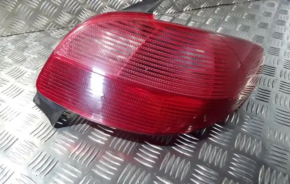 Peugeot 206 Rear/tail lights 2531D