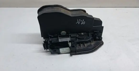 BMW X3 F25 Rear door lock 7318413