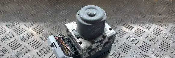 Toyota Corolla Verso E121 ABS Pump 4451013070 8954113040
