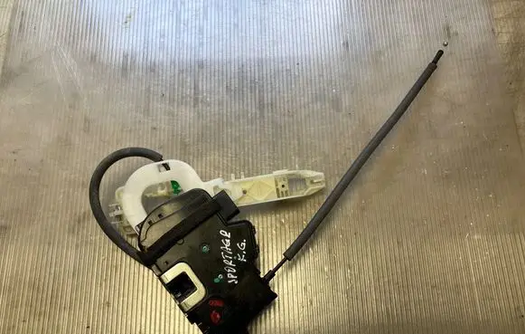 KIA Sportage Rear door lock 814103U010