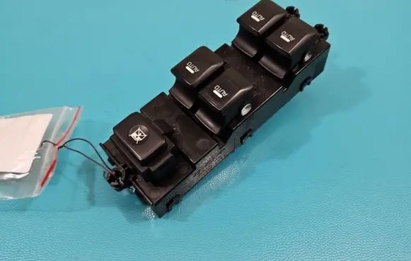 KIA Ceed Electric window control switch 93570-A2000 IMPRK1414800