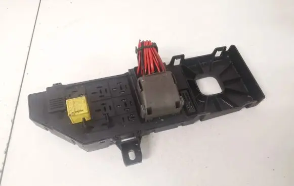 Opel Signum Fuse box set 13181984 13168781