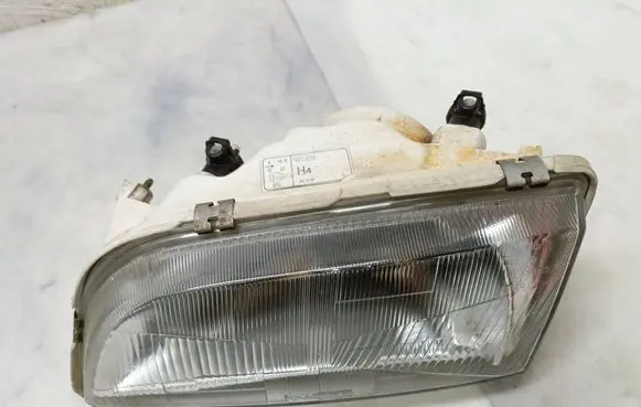 Volvo S40, V40 Headlight/headlamp E13175 203730