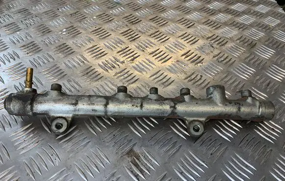 Renault Laguna II Fuel main line pipe 0445214065
