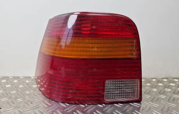 Volkswagen Golf IV Rear/tail lights 1J6945095R