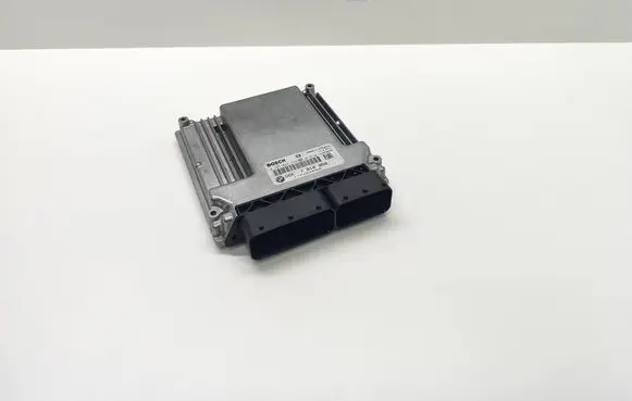 BMW 5 E60 E61 Engine control unit/module 0281015240 7810950 14140017