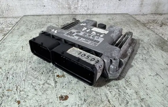 Volkswagen PASSAT B6 Engine control unit/module 03G906021LR 1039S15256 0281013260