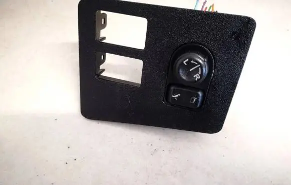 Nissan Qashqai Wing mirror switch 68485jd900