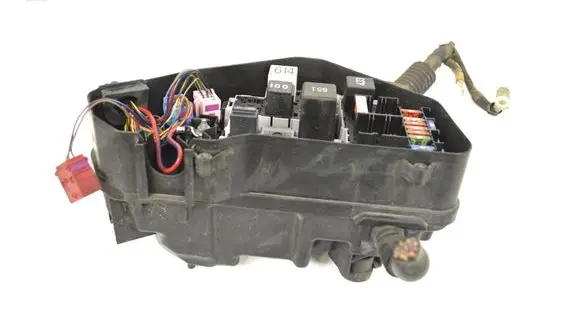 Volkswagen Touareg II Fuse box set 