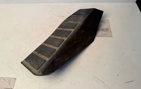 Ford Focus Foot rest pad/dead pedal JX7BA12028 GZ3UA