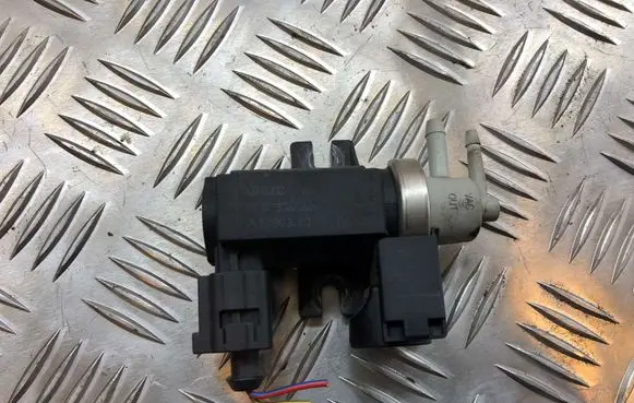 Audi A6 S6 C6 4F Turbo solenoid valve 8E0906627C