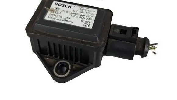 Volkswagen Golf V ESP acceleration yaw rate sensor 8E0907637A