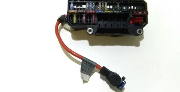 BMW 7 E65 E66 Fuse module 61136900583
