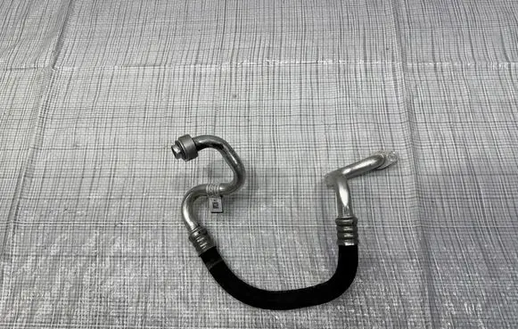 Jaguar F-Pace Air conditioning (A/C) pipe/hose M8A2-19N602-CB