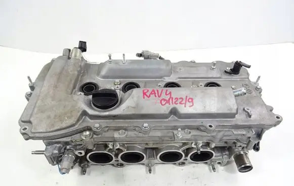 Toyota RAV 4 (XA40) Engine head 