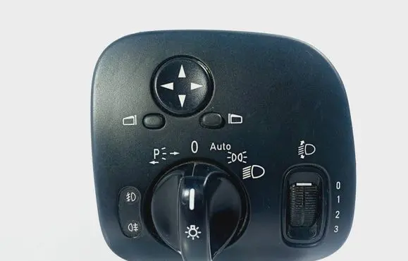 Mercedes-Benz C W203 Light switch 24406574722 04058519 A2035450604