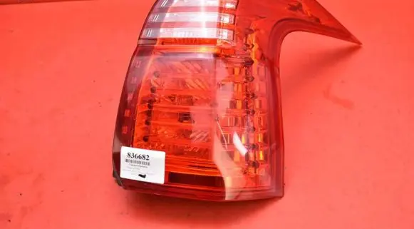 Peugeot 5008 Rear/tail lights 9672666680
