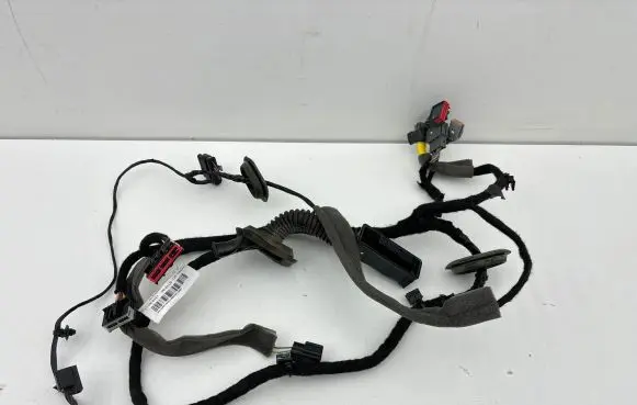 Volvo XC60 Front door wiring loom 32143941