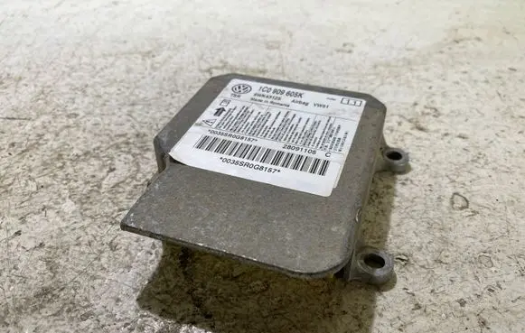 Volkswagen Polo IV 9N3 Airbag control unit/module 1C0909605K 5WK43125