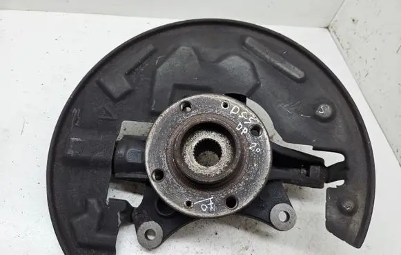 Citroen DS5 Front wheel hub
