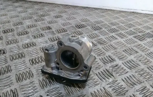 Ford Focus Electric throttle body valve 50989002