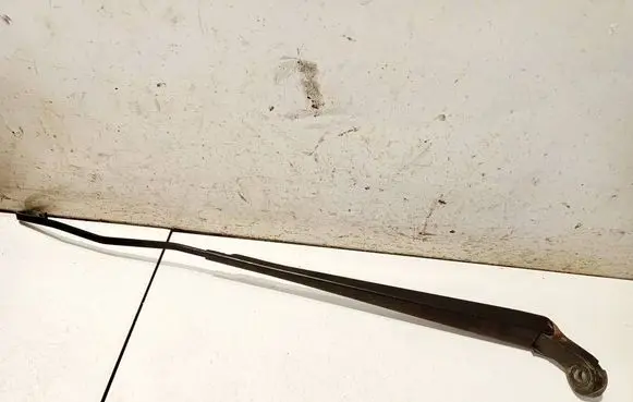 Citroen Xsara Picasso Front wiper blade arm