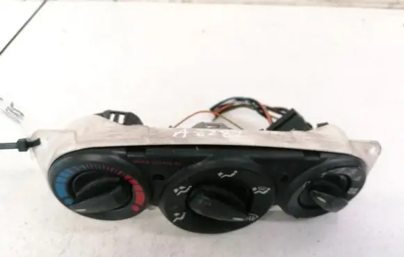 Ford Focus Climate control unit 98AB18C419