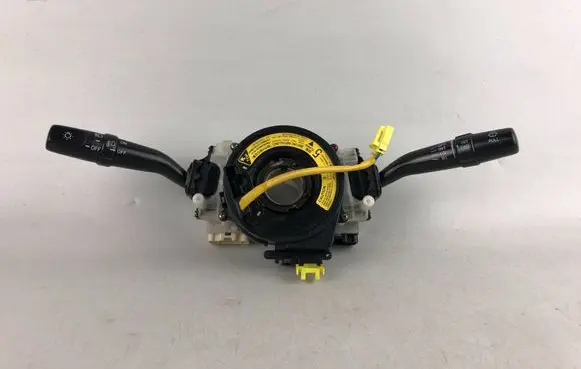 Toyota Camry Wiper turn signal indicator stalk/switch 843103352