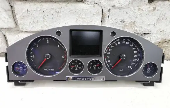 Volkswagen Phaeton Speedometer (instrument cluster) 3D0920885P 080508 0263661024