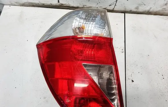 Honda FR-V Rear/tail lights E110927