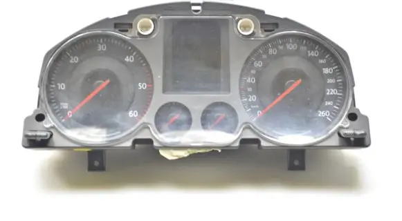 Volkswagen PASSAT B6 Speedometer (instrument cluster) 3C0920870Q