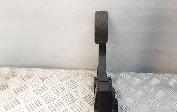 Skoda Fabia Mk1 (6Y) Accelerator throttle pedal 090206561YB3 0280752215 6Q1721503AOS