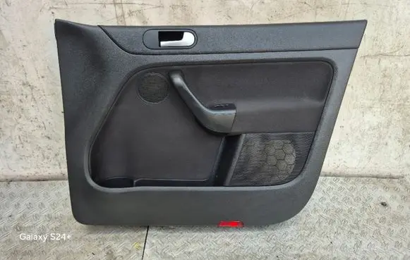 Volkswagen Golf Plus Front door card panel trim 5M0868080A 5M1868110