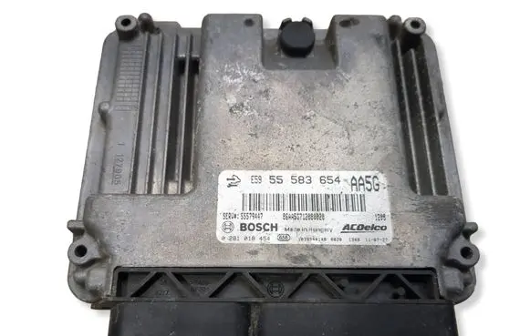 Opel Meriva B Engine control unit/module 55583654 55579447 0281018454