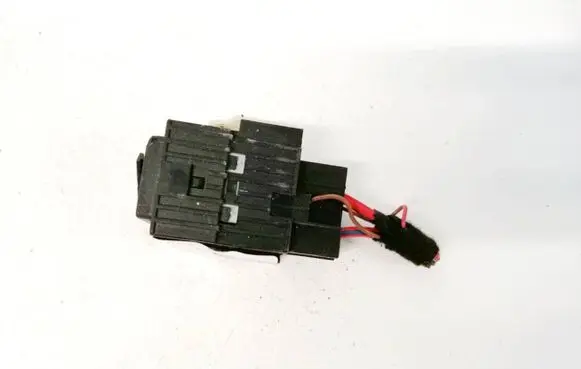 BMW 1 E81 E87 Other relay 6939890